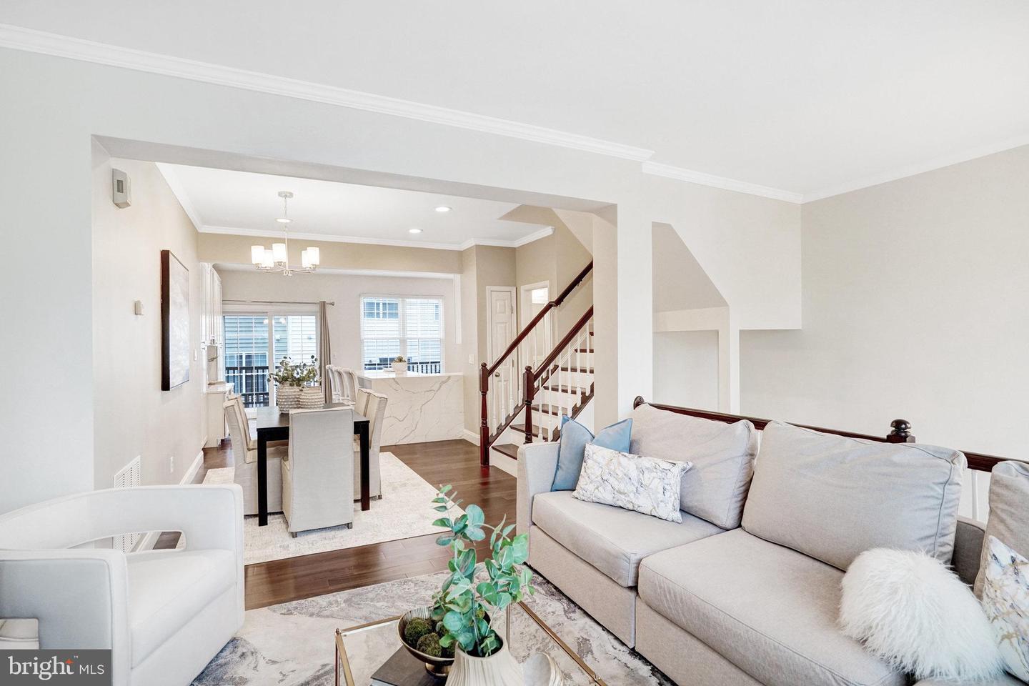 3804 DOMINION MILL DR, ALEXANDRIA, Virginia 22304, 3 Bedrooms Bedrooms, ,3 BathroomsBathrooms,Residential,For sale,3804 DOMINION MILL DR,VAAX2043894 MLS # VAAX2043894