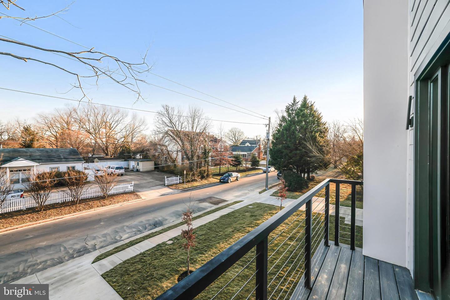 3504 LAKE ST, FALLS CHURCH, Virginia 22041, 5 Bedrooms Bedrooms, ,5 BathroomsBathrooms,Residential,For sale,3504 LAKE ST,VAFX2235558 MLS # VAFX2235558