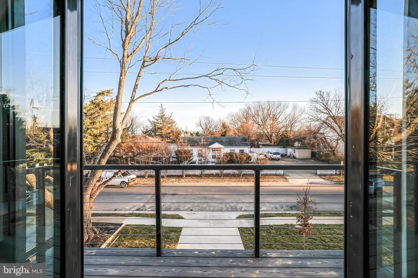 3504 LAKE ST, FALLS CHURCH, Virginia 22041, 5 Bedrooms Bedrooms, ,5 BathroomsBathrooms,Residential,For sale,3504 LAKE ST,VAFX2235558 MLS # VAFX2235558