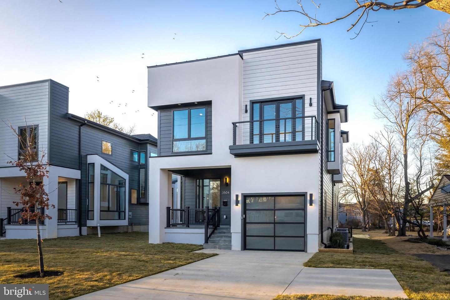 3504 LAKE ST, FALLS CHURCH, Virginia 22041, 5 Bedrooms Bedrooms, ,5 BathroomsBathrooms,Residential,For sale,3504 LAKE ST,VAFX2235558 MLS # VAFX2235558