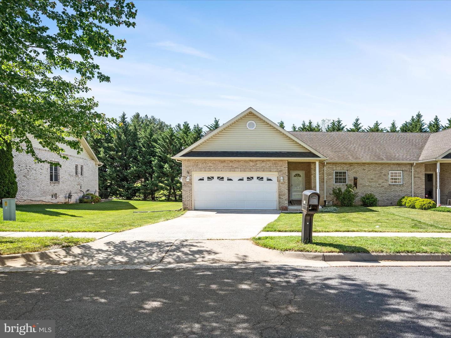 628 ALLEGHENY CIR, WOODSTOCK, Virginia 22664, 3 Bedrooms Bedrooms, ,3 BathroomsBathrooms,Residential,For sale,628 ALLEGHENY CIR,VASH2011306 MLS # VASH2011306