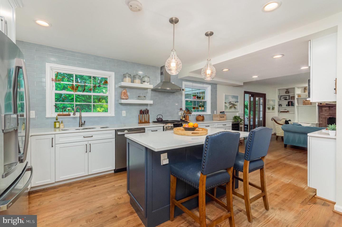 4401 ARAGON PL, ALEXANDRIA, Virginia 22309, 5 Bedrooms Bedrooms, 11 Rooms Rooms,2 BathroomsBathrooms,Residential,For sale,4401 ARAGON PL,VAFX2238602 MLS # VAFX2238602
