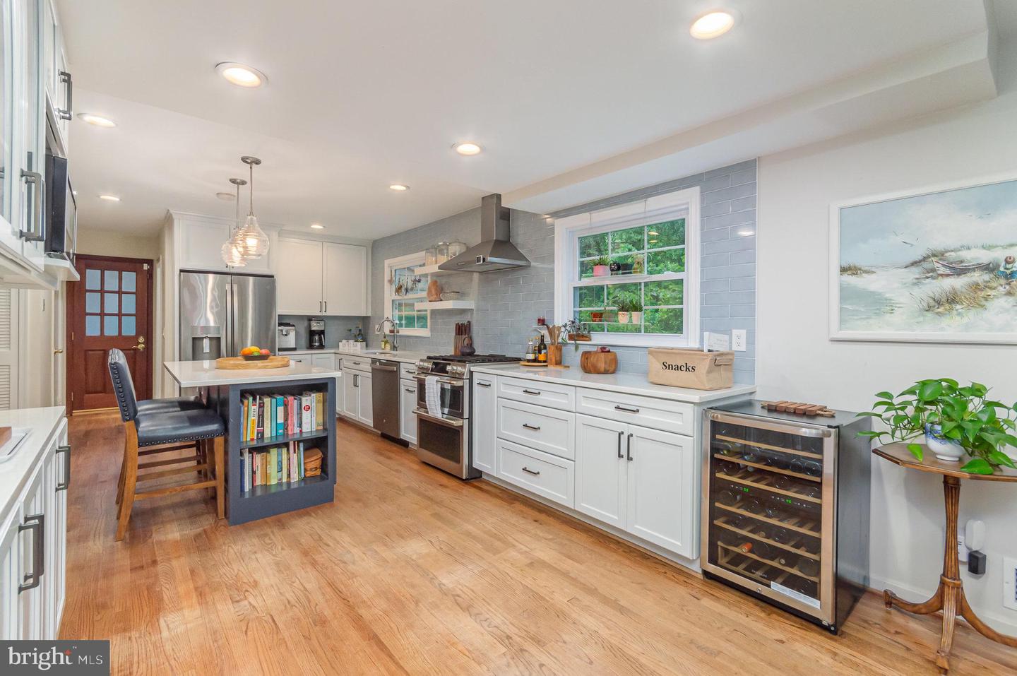 4401 ARAGON PL, ALEXANDRIA, Virginia 22309, 5 Bedrooms Bedrooms, 11 Rooms Rooms,2 BathroomsBathrooms,Residential,For sale,4401 ARAGON PL,VAFX2238602 MLS # VAFX2238602