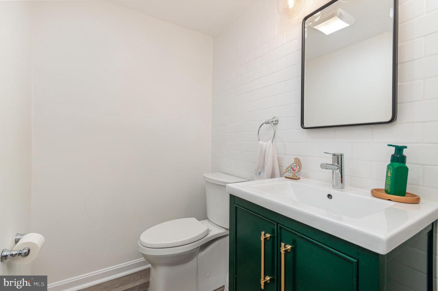 4401 ARAGON PL, ALEXANDRIA, Virginia 22309, 5 Bedrooms Bedrooms, 11 Rooms Rooms,2 BathroomsBathrooms,Residential,For sale,4401 ARAGON PL,VAFX2238602 MLS # VAFX2238602
