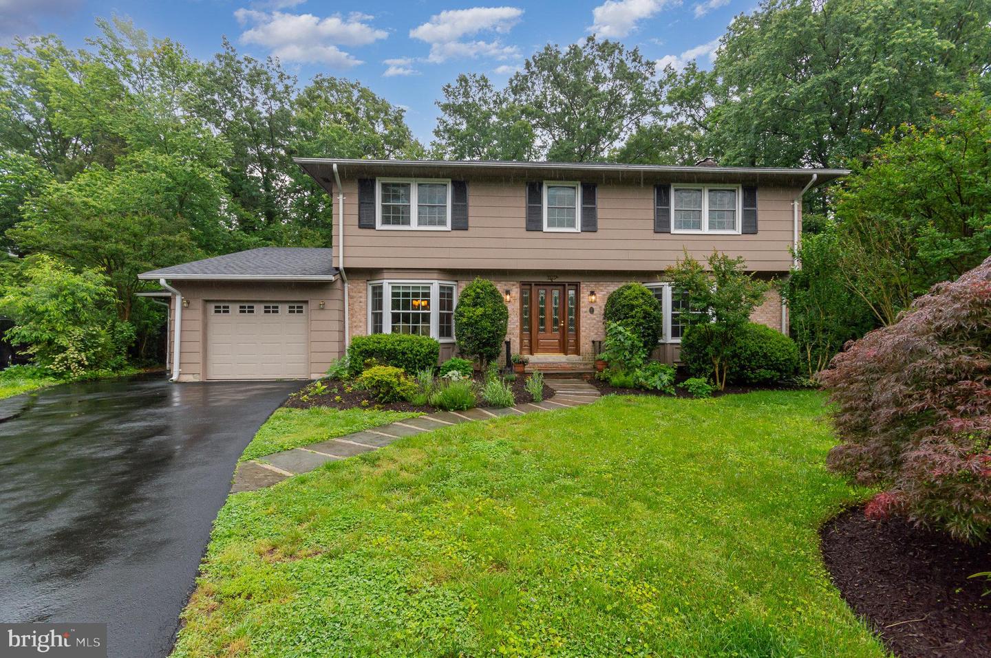4401 ARAGON PL, ALEXANDRIA, Virginia 22309, 5 Bedrooms Bedrooms, 11 Rooms Rooms,2 BathroomsBathrooms,Residential,For sale,4401 ARAGON PL,VAFX2238602 MLS # VAFX2238602