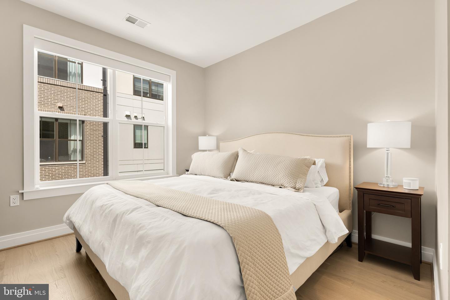 215 MONTGOMERY ST, ALEXANDRIA, Virginia 22314, 3 Bedrooms Bedrooms, ,3 BathroomsBathrooms,Residential,For sale,215 MONTGOMERY ST,VAAX2045048 MLS # VAAX2045048