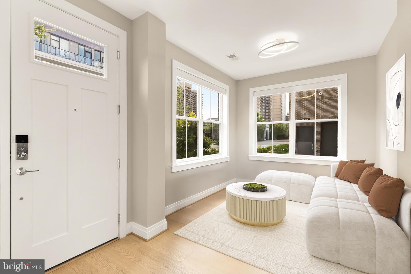 215 MONTGOMERY ST, ALEXANDRIA, Virginia 22314, 3 Bedrooms Bedrooms, ,3 BathroomsBathrooms,Residential,For sale,215 MONTGOMERY ST,VAAX2045048 MLS # VAAX2045048