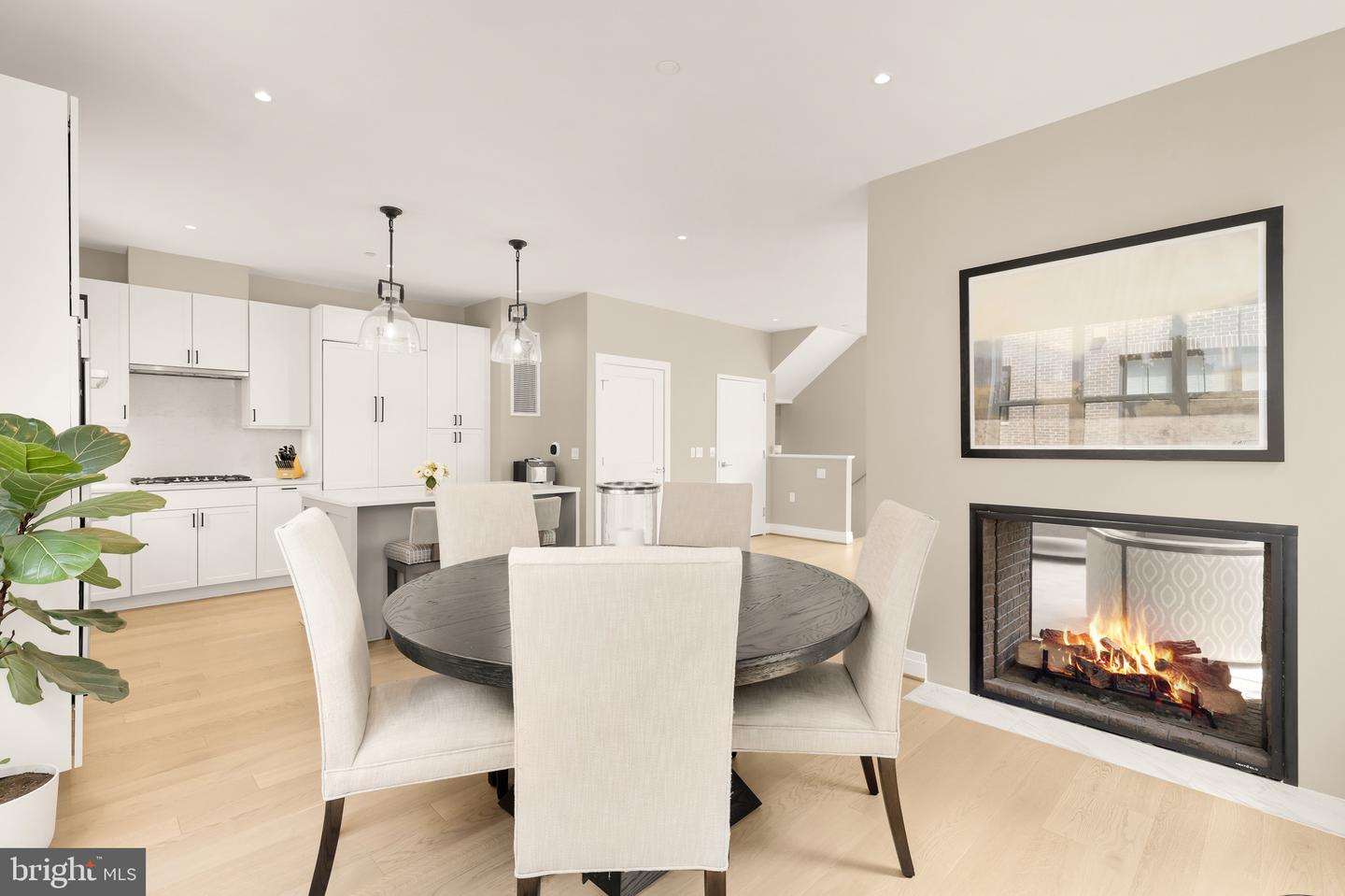 215 MONTGOMERY ST, ALEXANDRIA, Virginia 22314, 3 Bedrooms Bedrooms, ,3 BathroomsBathrooms,Residential,For sale,215 MONTGOMERY ST,VAAX2045048 MLS # VAAX2045048