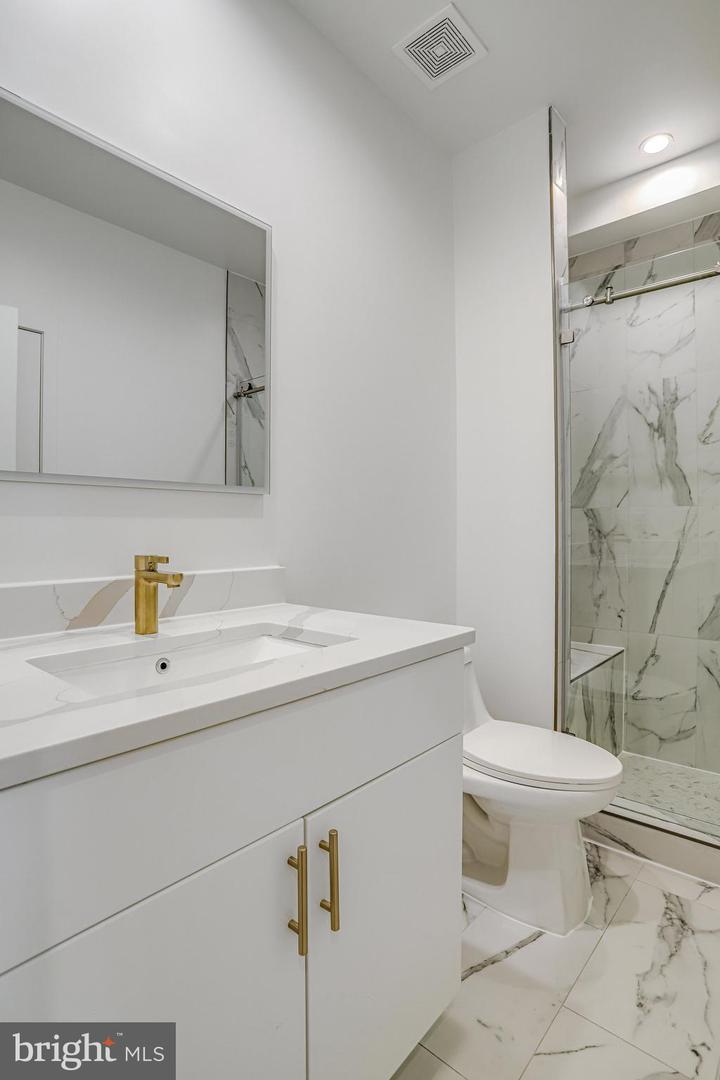 4902 D ST SE, WASHINGTON, District Of Columbia 20019, 5 Bedrooms Bedrooms, ,3 BathroomsBathrooms,Residential,For sale,4902 D ST SE,DCDC2199368 MLS # DCDC2199368
