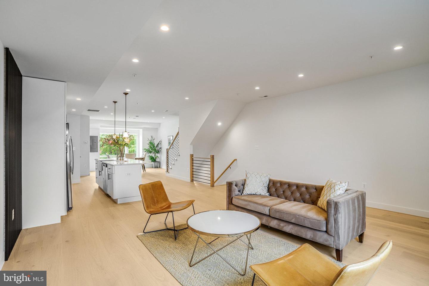 4902 D ST SE, WASHINGTON, District Of Columbia 20019, 5 Bedrooms Bedrooms, ,3 BathroomsBathrooms,Residential,For sale,4902 D ST SE,DCDC2199368 MLS # DCDC2199368