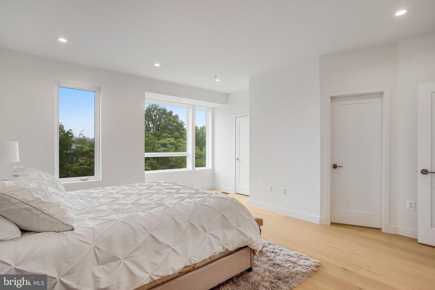 4902 D ST SE, WASHINGTON, District Of Columbia 20019, 5 Bedrooms Bedrooms, ,3 BathroomsBathrooms,Residential,For sale,4902 D ST SE,DCDC2199368 MLS # DCDC2199368