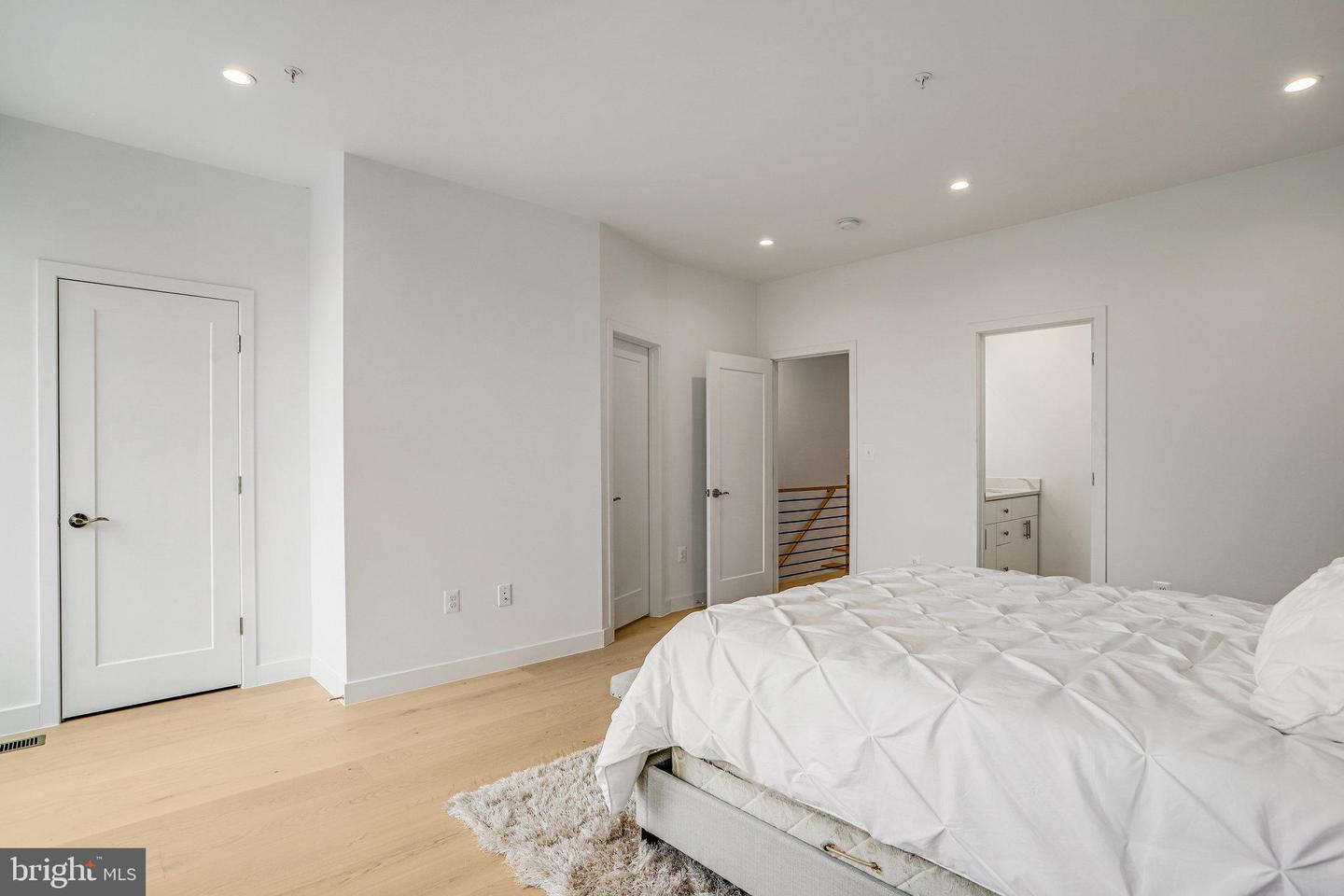 4902 D ST SE, WASHINGTON, District Of Columbia 20019, 5 Bedrooms Bedrooms, ,3 BathroomsBathrooms,Residential,For sale,4902 D ST SE,DCDC2199368 MLS # DCDC2199368