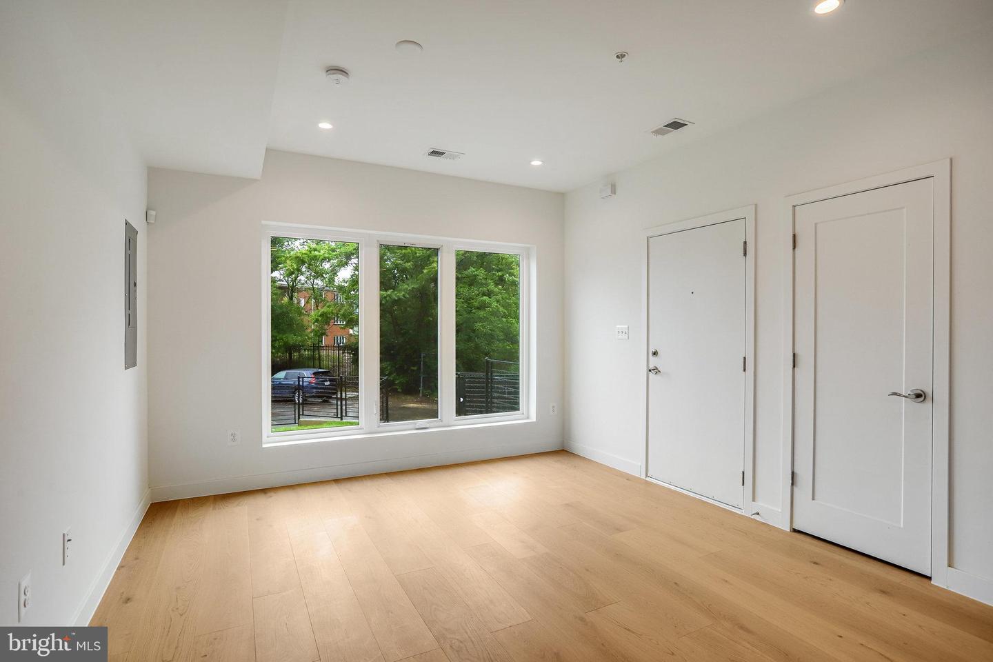 4902 D ST SE, WASHINGTON, District Of Columbia 20019, 5 Bedrooms Bedrooms, ,3 BathroomsBathrooms,Residential,For sale,4902 D ST SE,DCDC2199368 MLS # DCDC2199368