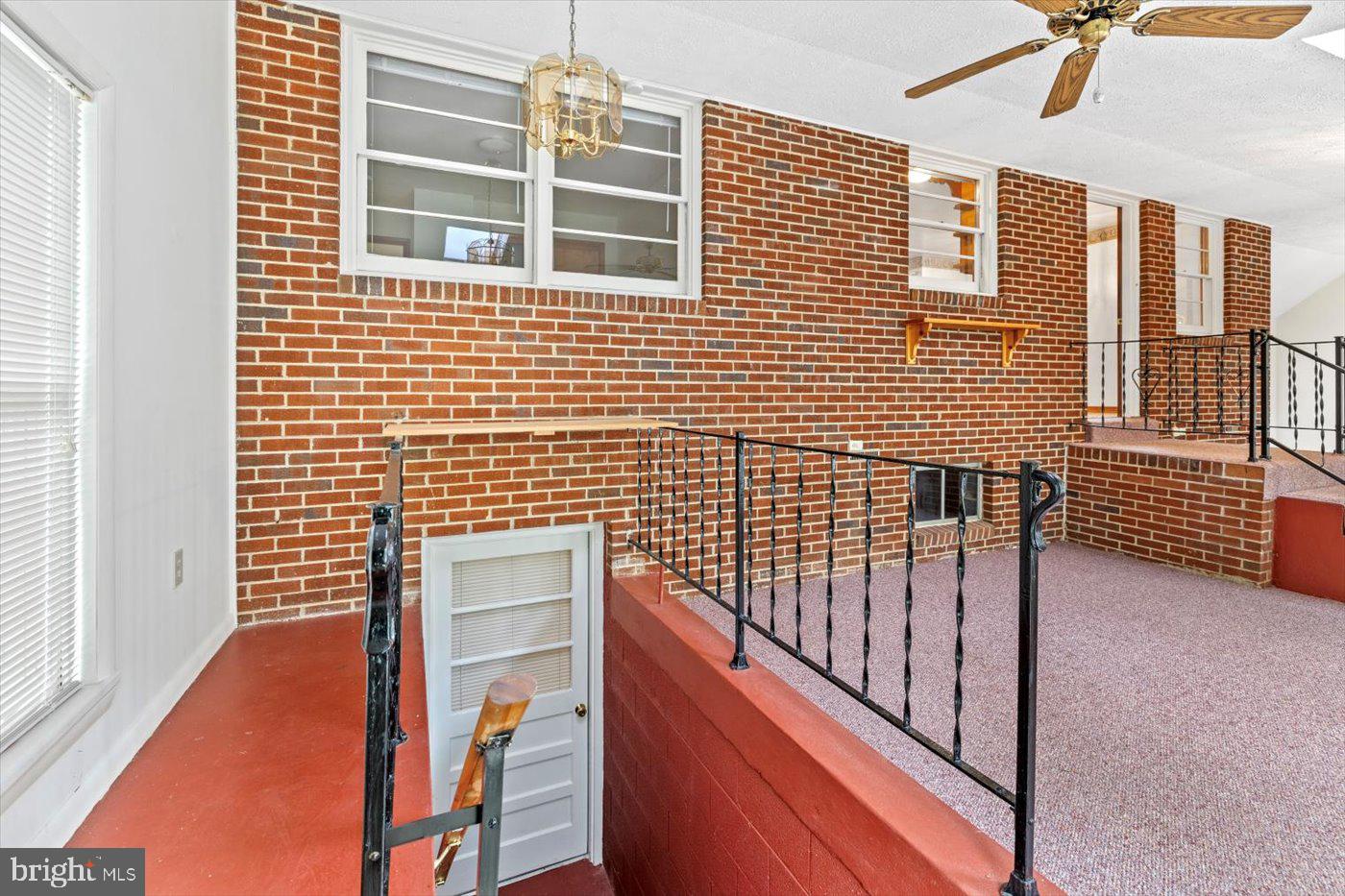 5524 HICKORY RIDGE RD, SPOTSYLVANIA, Virginia 22551, 4 Bedrooms Bedrooms, ,2 BathroomsBathrooms,Residential,For sale,5524 HICKORY RIDGE RD,VASP2033006 MLS # VASP2033006