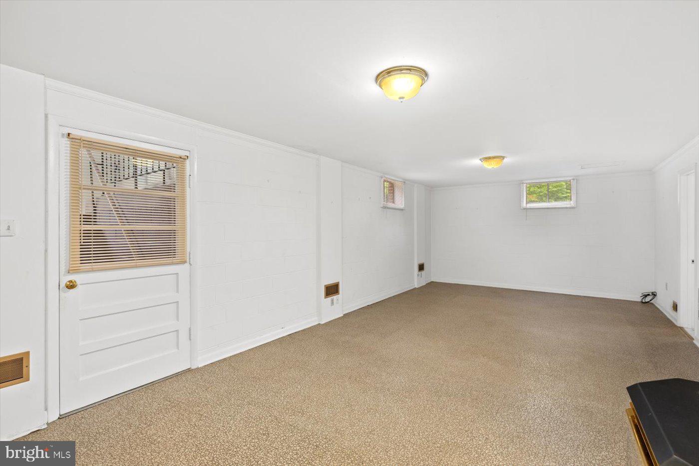 5524 HICKORY RIDGE RD, SPOTSYLVANIA, Virginia 22551, 4 Bedrooms Bedrooms, ,2 BathroomsBathrooms,Residential,For sale,5524 HICKORY RIDGE RD,VASP2033006 MLS # VASP2033006