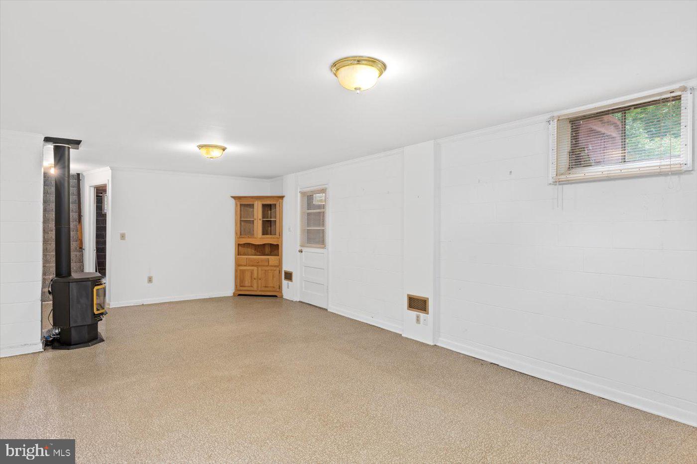 5524 HICKORY RIDGE RD, SPOTSYLVANIA, Virginia 22551, 4 Bedrooms Bedrooms, ,2 BathroomsBathrooms,Residential,For sale,5524 HICKORY RIDGE RD,VASP2033006 MLS # VASP2033006