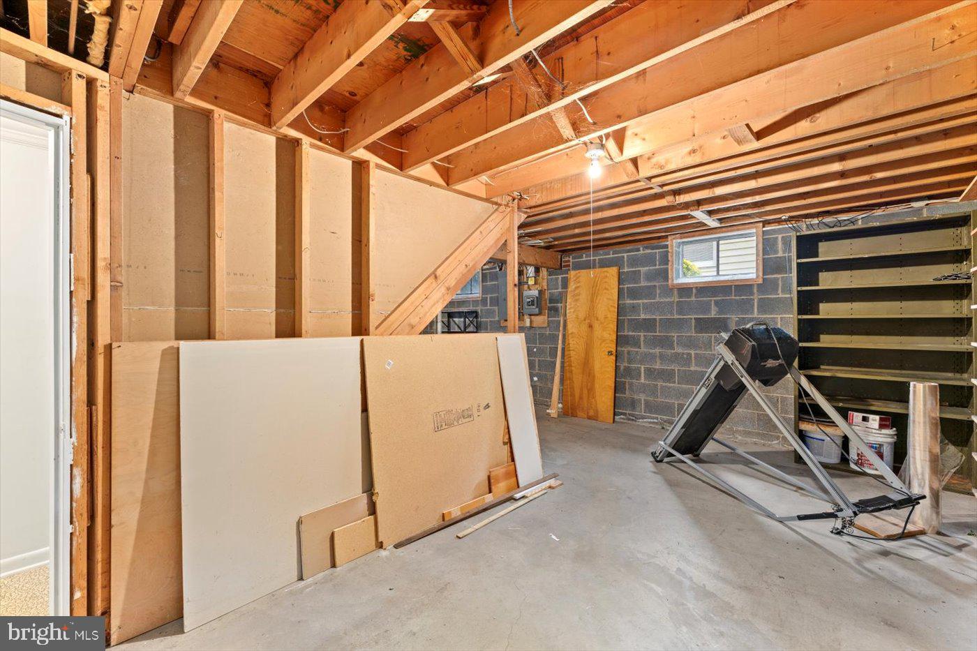 5524 HICKORY RIDGE RD, SPOTSYLVANIA, Virginia 22551, 4 Bedrooms Bedrooms, ,2 BathroomsBathrooms,Residential,For sale,5524 HICKORY RIDGE RD,VASP2033006 MLS # VASP2033006