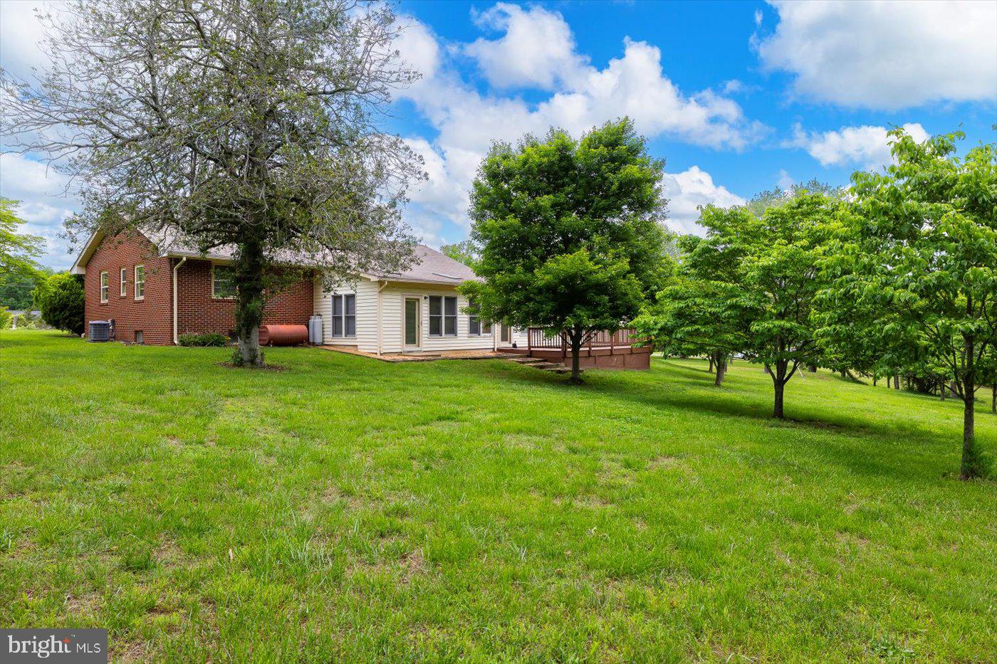 5524 HICKORY RIDGE RD, SPOTSYLVANIA, Virginia 22551, 4 Bedrooms Bedrooms, ,2 BathroomsBathrooms,Residential,For sale,5524 HICKORY RIDGE RD,VASP2033006 MLS # VASP2033006