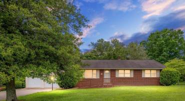 5524 HICKORY RIDGE RD, SPOTSYLVANIA, Virginia 22551, 4 Bedrooms Bedrooms, ,2 BathroomsBathrooms,Residential,For sale,5524 HICKORY RIDGE RD,VASP2033006 MLS # VASP2033006