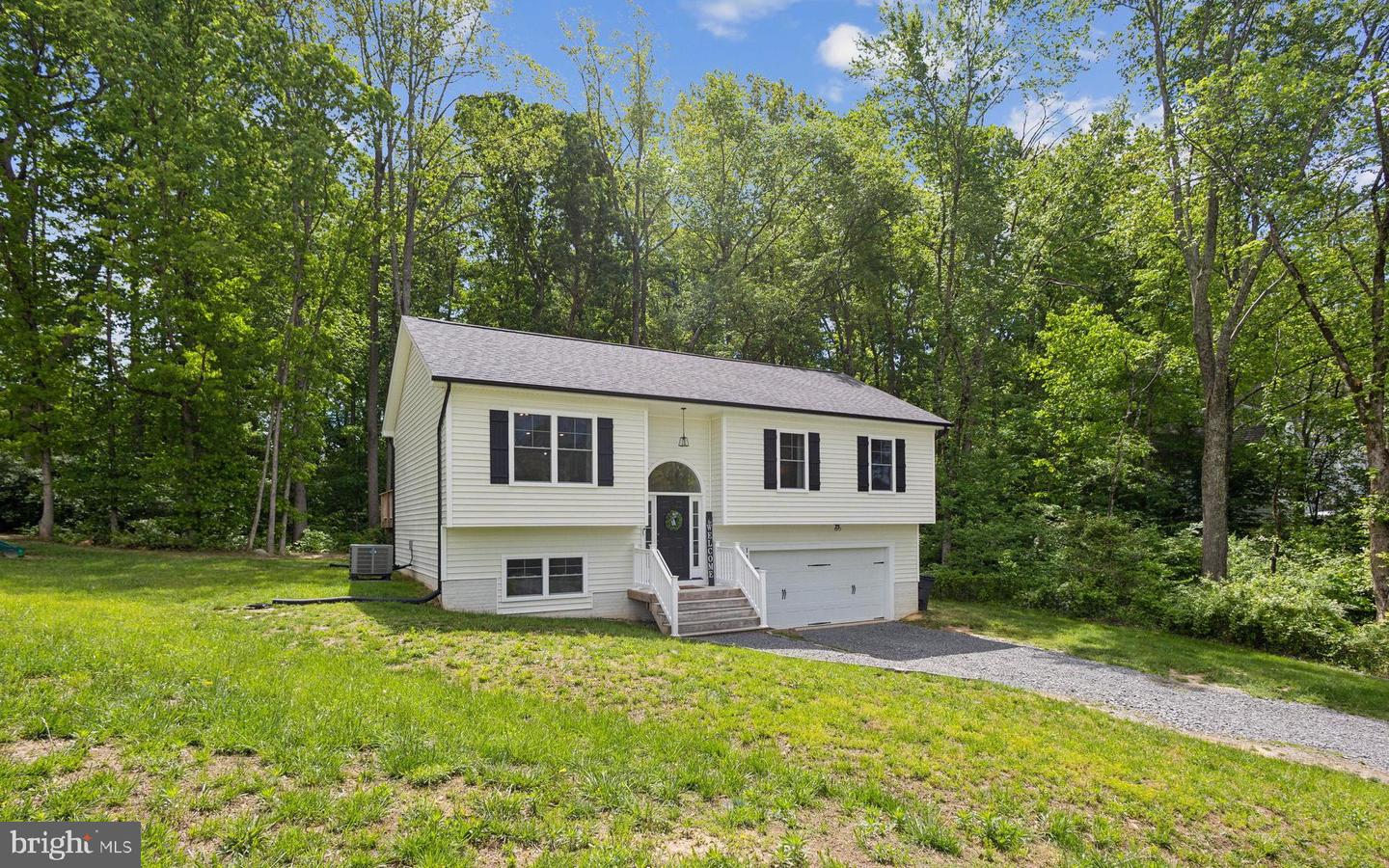 116 HILDA DR, STAFFORD, Virginia 22556, 3 Bedrooms Bedrooms, ,3 BathroomsBathrooms,Residential,For sale,116 HILDA DR,VAST2038738 MLS # VAST2038738
