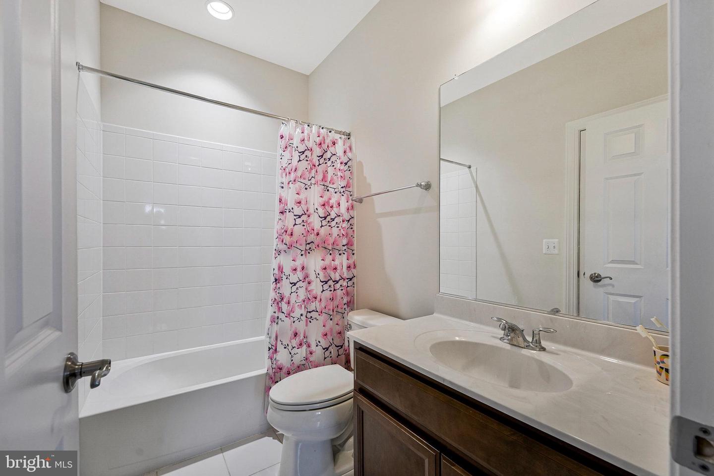 42506 BLACK TALON CT, LEESBURG, Virginia 20176, 4 Bedrooms Bedrooms, ,3 BathroomsBathrooms,Residential,For sale,42506 BLACK TALON CT,VALO2096306 MLS # VALO2096306
