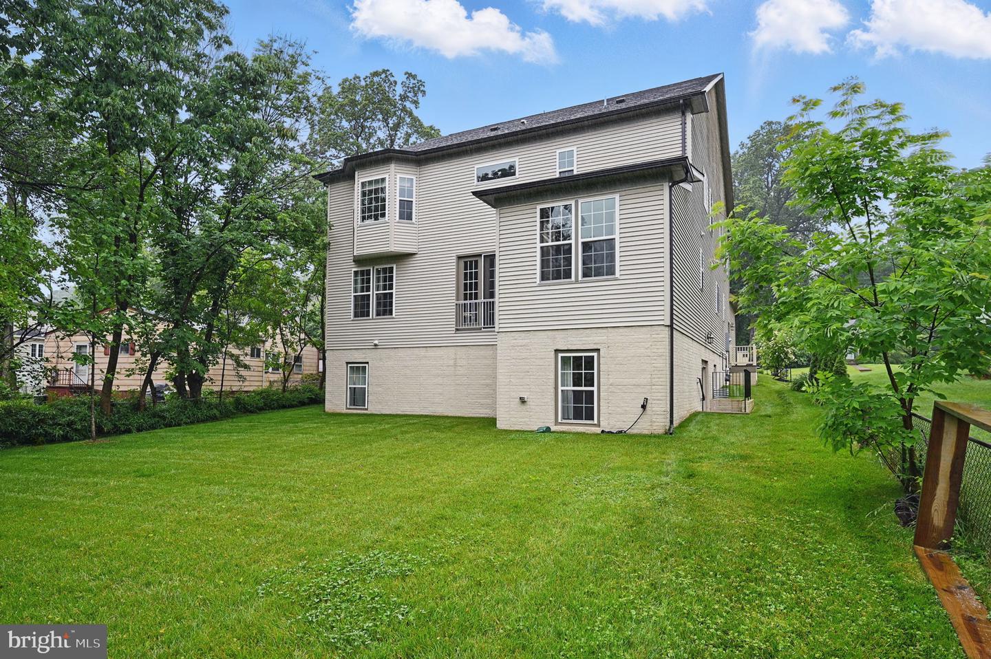 7621 LEONARD DR, FALLS CHURCH, Virginia 22043, 8 Bedrooms Bedrooms, ,6 BathroomsBathrooms,Residential,For sale,7621 LEONARD DR,VAFX2240562 MLS # VAFX2240562