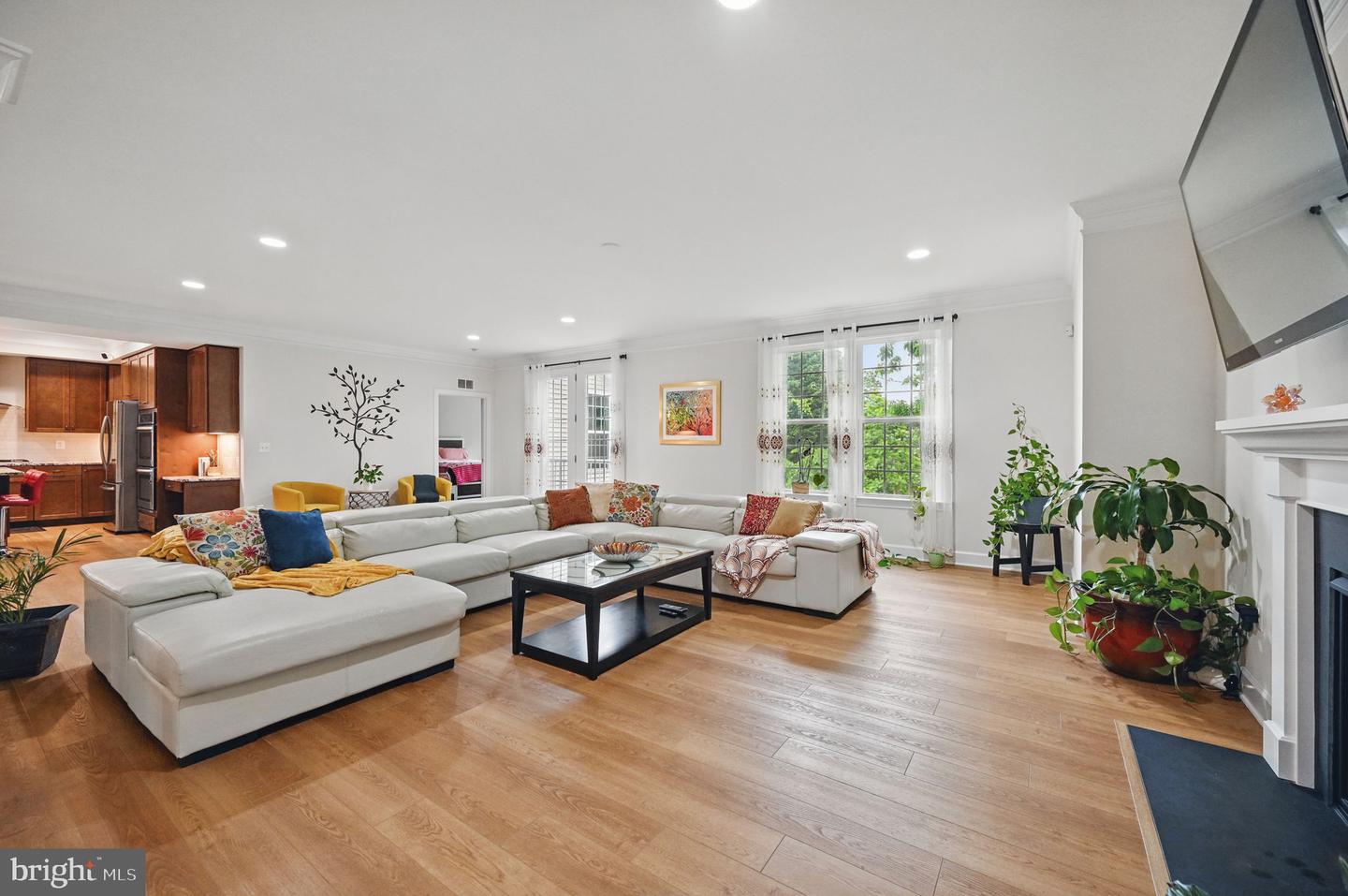 7621 LEONARD DR, FALLS CHURCH, Virginia 22043, 8 Bedrooms Bedrooms, ,6 BathroomsBathrooms,Residential,For sale,7621 LEONARD DR,VAFX2240562 MLS # VAFX2240562