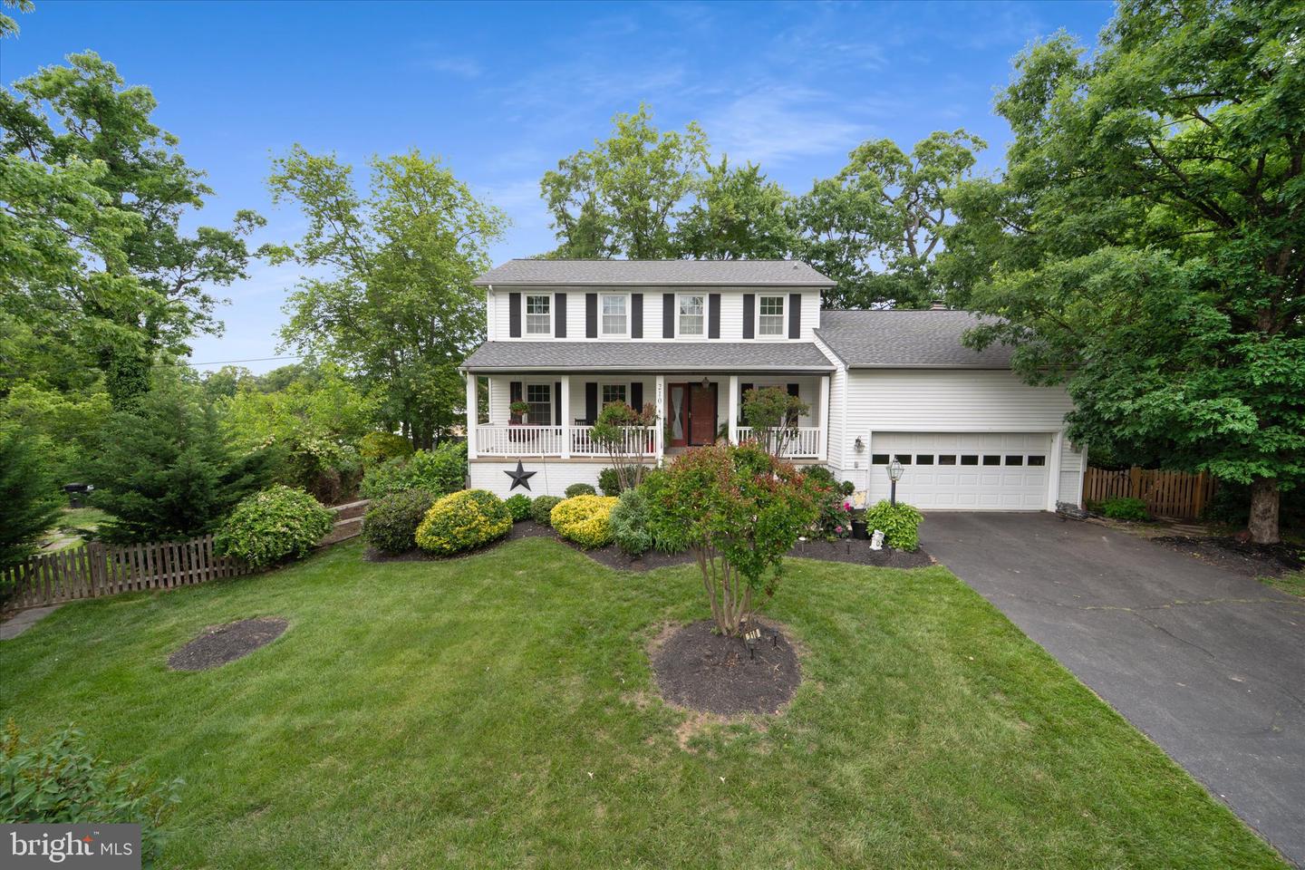 210 AUTUMN OLIVE WAY, STERLING, Virginia 20164, 4 Bedrooms Bedrooms, ,3 BathroomsBathrooms,Residential,For sale,210 AUTUMN OLIVE WAY,VALO2096368 MLS # VALO2096368