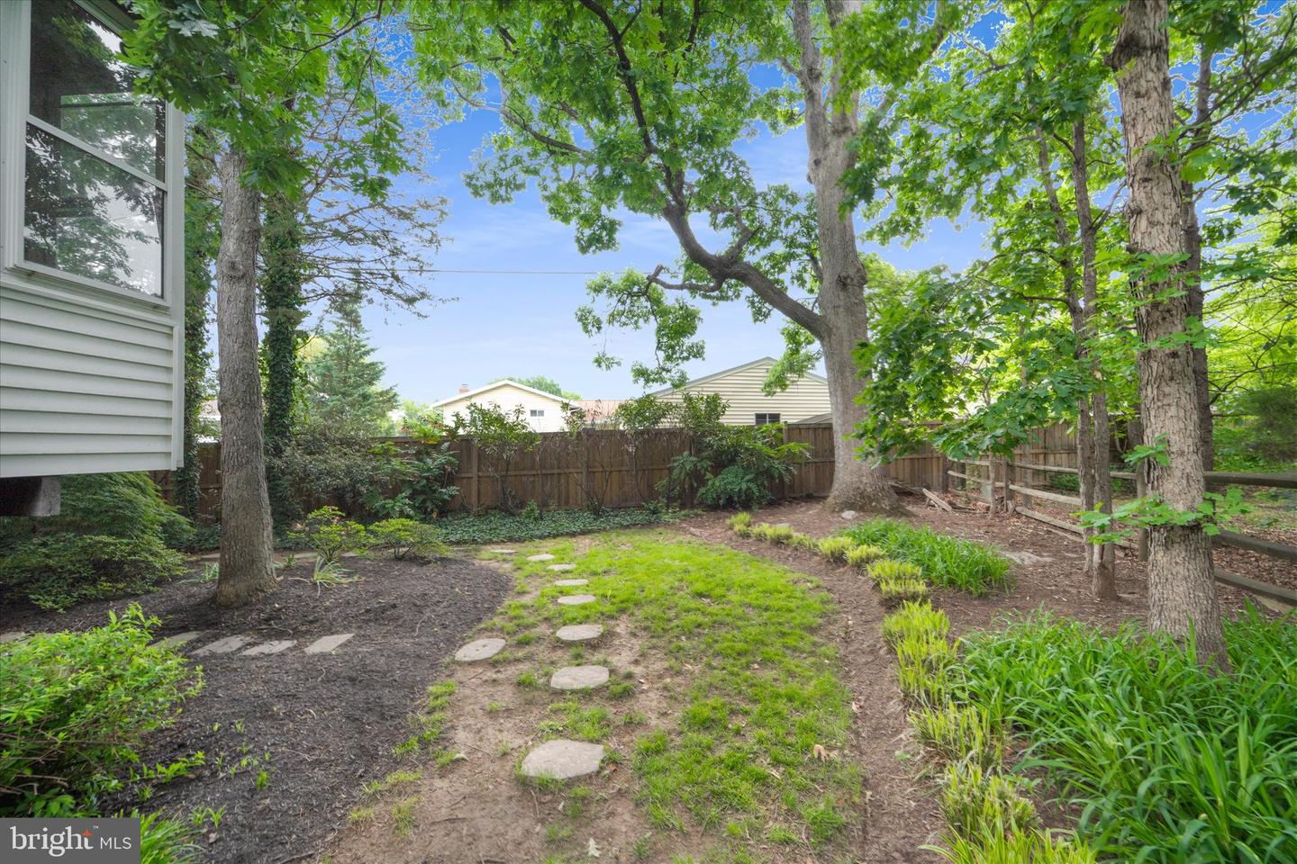 210 AUTUMN OLIVE WAY, STERLING, Virginia 20164, 4 Bedrooms Bedrooms, ,3 BathroomsBathrooms,Residential,For sale,210 AUTUMN OLIVE WAY,VALO2096368 MLS # VALO2096368