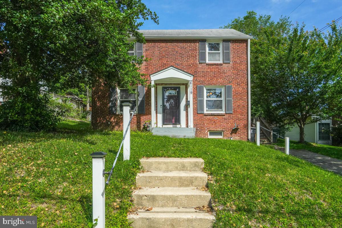 6119 11TH ST N, ARLINGTON, Virginia 22205, 2 Bedrooms Bedrooms, ,2 BathroomsBathrooms,Residential,For sale,6119 11TH ST N,VAAR2057450 MLS # VAAR2057450