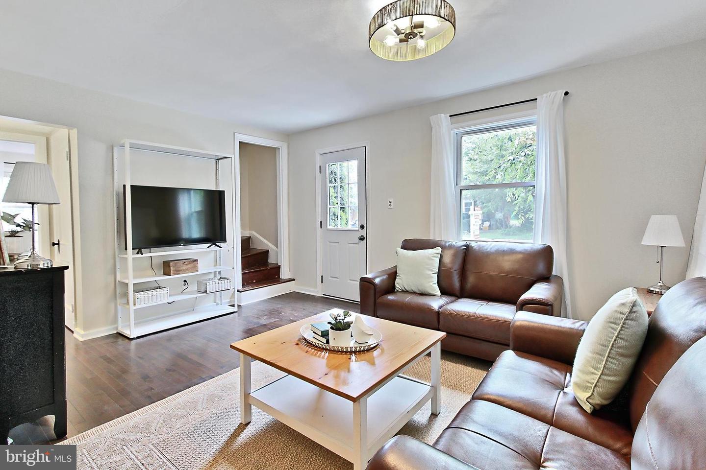 503 RANDOLPH ST, FALLS CHURCH, Virginia 22046, 4 Bedrooms Bedrooms, ,2 BathroomsBathrooms,Residential,For sale,503 RANDOLPH ST,VAFA2003000 MLS # VAFA2003000