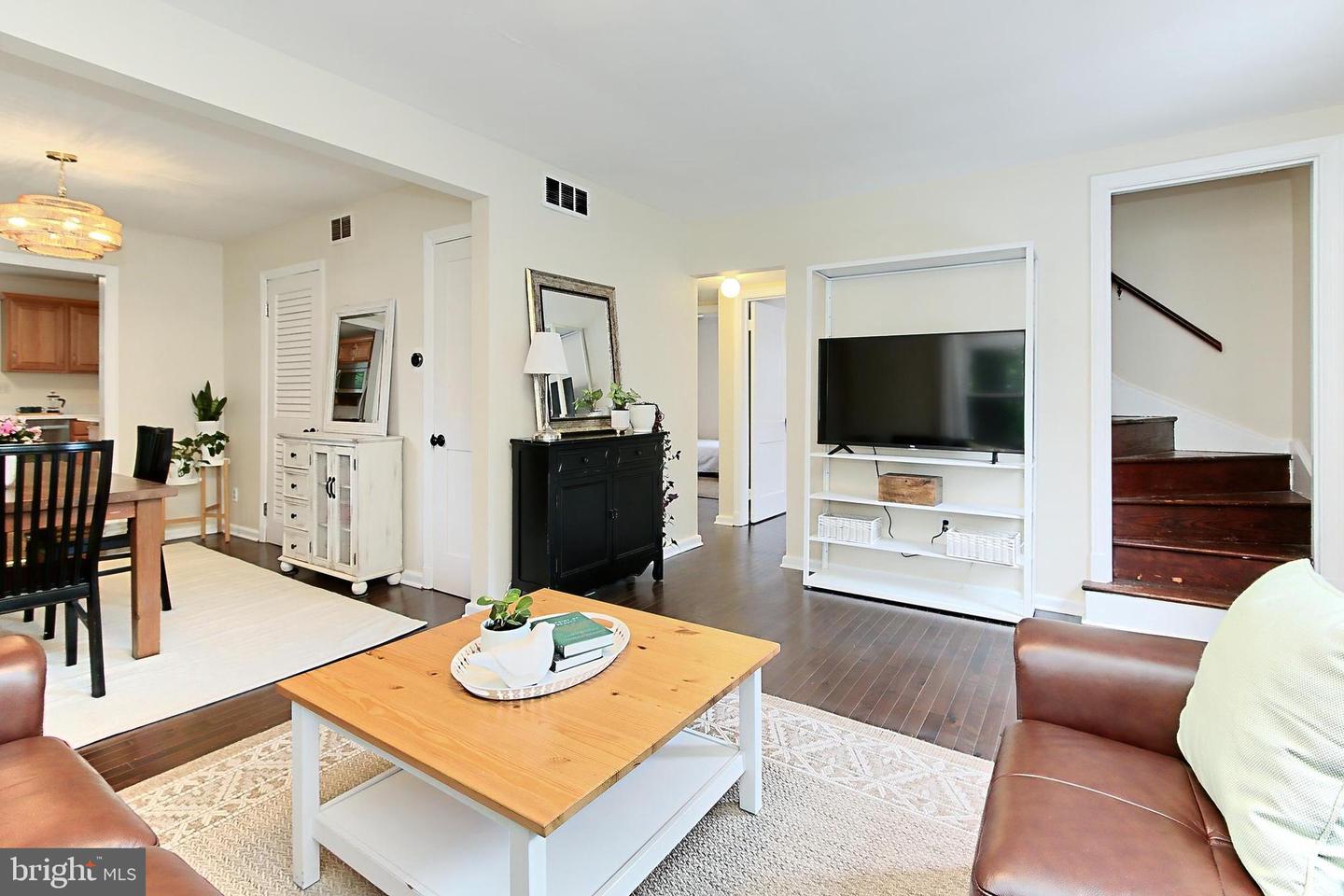 503 RANDOLPH ST, FALLS CHURCH, Virginia 22046, 4 Bedrooms Bedrooms, ,2 BathroomsBathrooms,Residential,For sale,503 RANDOLPH ST,VAFA2003000 MLS # VAFA2003000