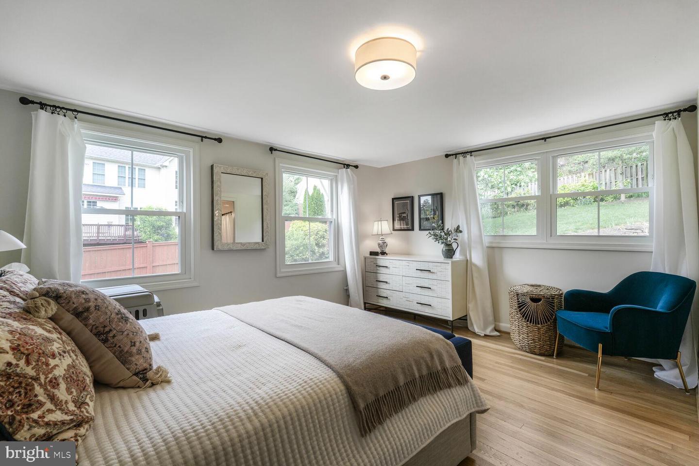 2901 N ROCHESTER ST, ARLINGTON, Virginia 22213, 4 Bedrooms Bedrooms, ,3 BathroomsBathrooms,Residential,For sale,2901 N ROCHESTER ST,VAAR2057472 MLS # VAAR2057472