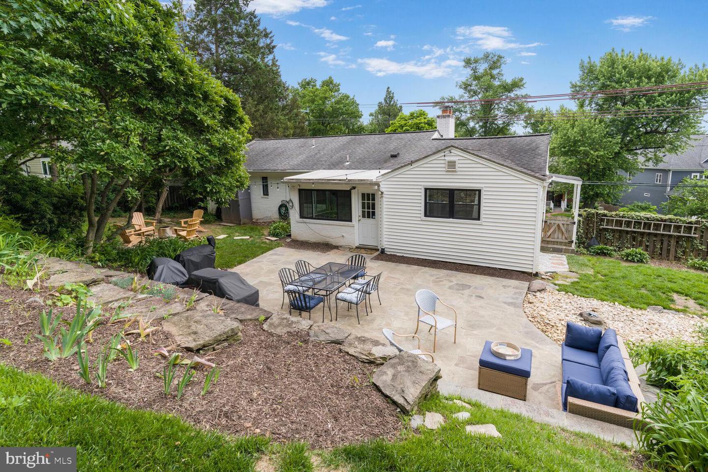 2901 N ROCHESTER ST, ARLINGTON, Virginia 22213, 4 Bedrooms Bedrooms, ,3 BathroomsBathrooms,Residential,For sale,2901 N ROCHESTER ST,VAAR2057472 MLS # VAAR2057472