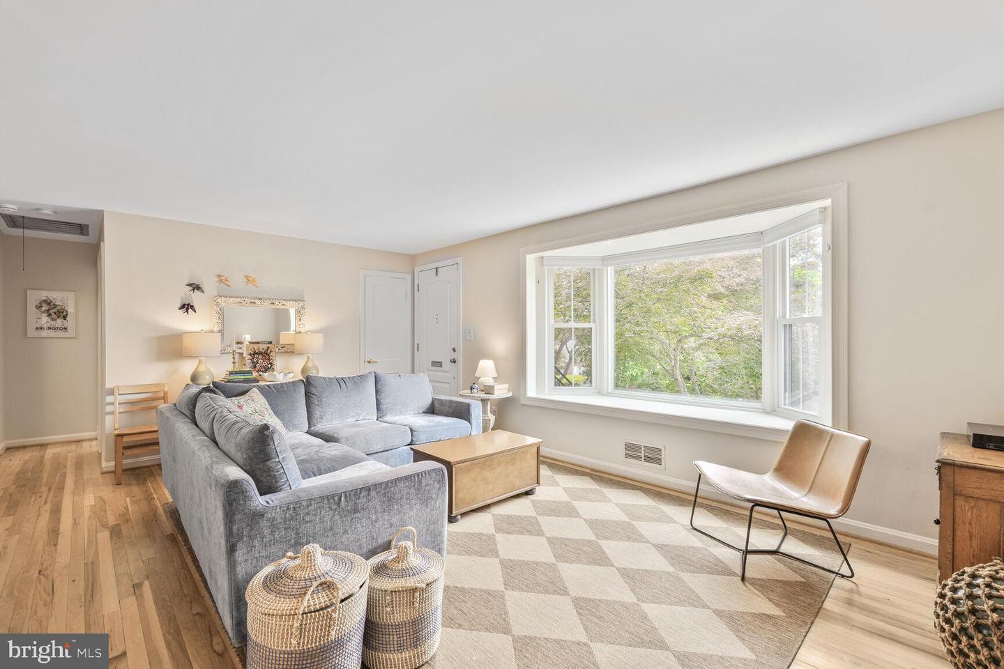 2901 N ROCHESTER ST, ARLINGTON, Virginia 22213, 4 Bedrooms Bedrooms, ,3 BathroomsBathrooms,Residential,For sale,2901 N ROCHESTER ST,VAAR2057472 MLS # VAAR2057472