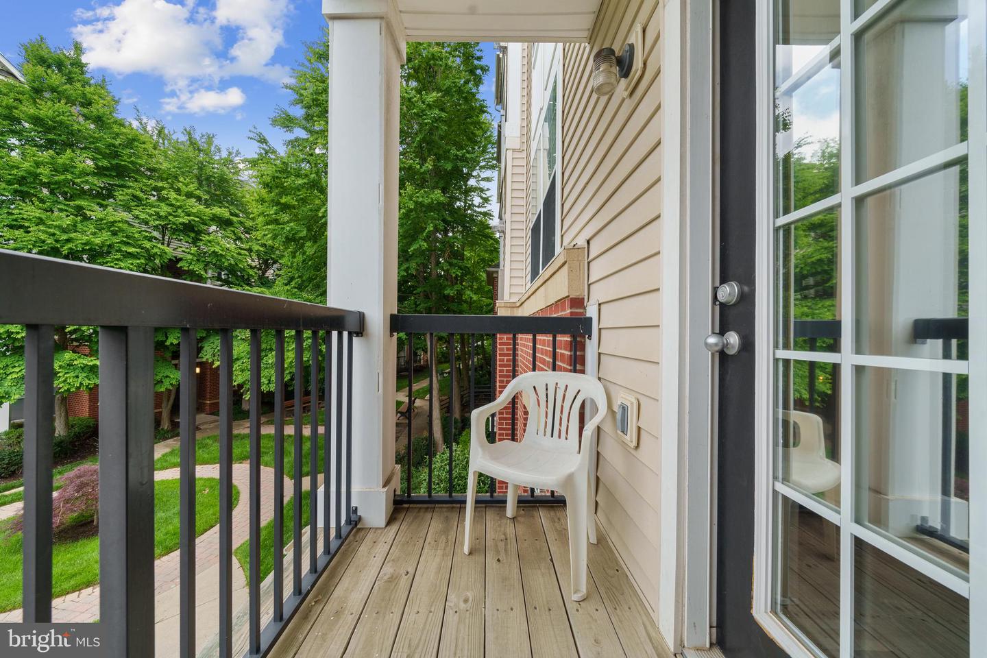 11365 ARISTOTLE DR #9-215, FAIRFAX, Virginia 22030, 2 Bedrooms Bedrooms, ,2 BathroomsBathrooms,Residential,For sale,11365 ARISTOTLE DR #9-215,VAFX2240954 MLS # VAFX2240954