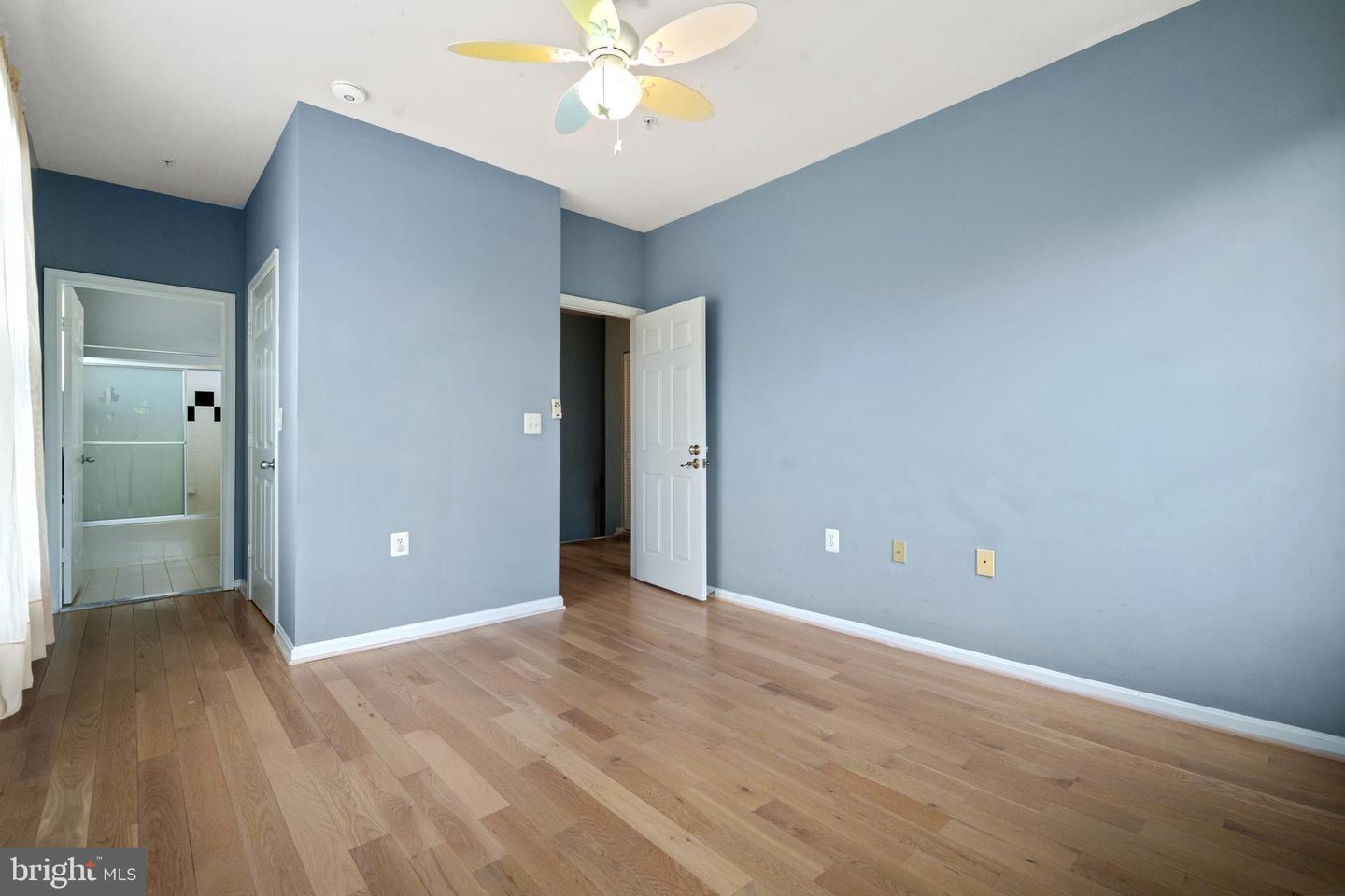 11365 ARISTOTLE DR #9-215, FAIRFAX, Virginia 22030, 2 Bedrooms Bedrooms, ,2 BathroomsBathrooms,Residential,For sale,11365 ARISTOTLE DR #9-215,VAFX2240954 MLS # VAFX2240954