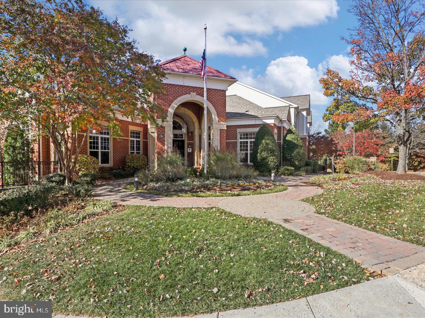 11365 ARISTOTLE DR #9-215, FAIRFAX, Virginia 22030, 2 Bedrooms Bedrooms, ,2 BathroomsBathrooms,Residential,For sale,11365 ARISTOTLE DR #9-215,VAFX2240954 MLS # VAFX2240954