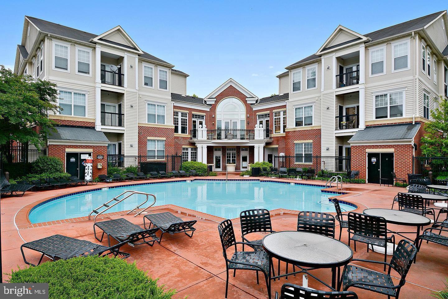 11365 ARISTOTLE DR #9-215, FAIRFAX, Virginia 22030, 2 Bedrooms Bedrooms, ,2 BathroomsBathrooms,Residential,For sale,11365 ARISTOTLE DR #9-215,VAFX2240954 MLS # VAFX2240954