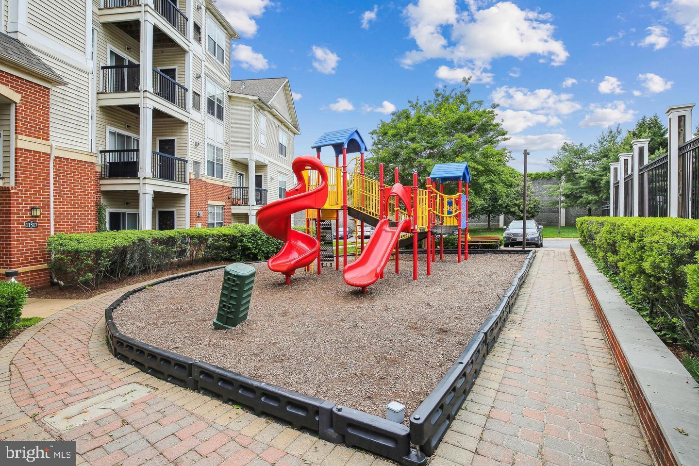 11365 ARISTOTLE DR #9-215, FAIRFAX, Virginia 22030, 2 Bedrooms Bedrooms, ,2 BathroomsBathrooms,Residential,For sale,11365 ARISTOTLE DR #9-215,VAFX2240954 MLS # VAFX2240954