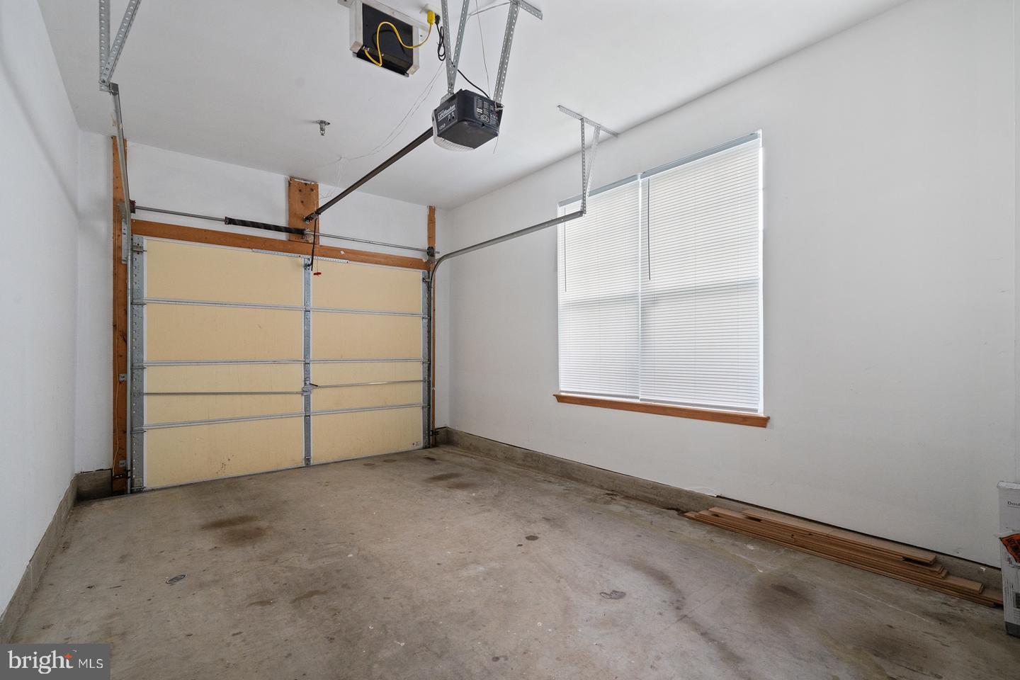 11365 ARISTOTLE DR #9-215, FAIRFAX, Virginia 22030, 2 Bedrooms Bedrooms, ,2 BathroomsBathrooms,Residential,For sale,11365 ARISTOTLE DR #9-215,VAFX2240954 MLS # VAFX2240954