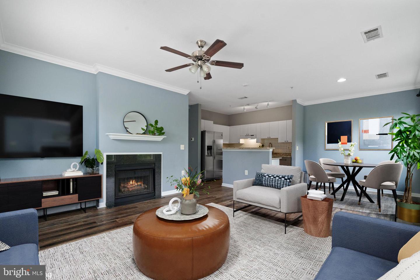 11365 ARISTOTLE DR #9-215, FAIRFAX, Virginia 22030, 2 Bedrooms Bedrooms, ,2 BathroomsBathrooms,Residential,For sale,11365 ARISTOTLE DR #9-215,VAFX2240954 MLS # VAFX2240954