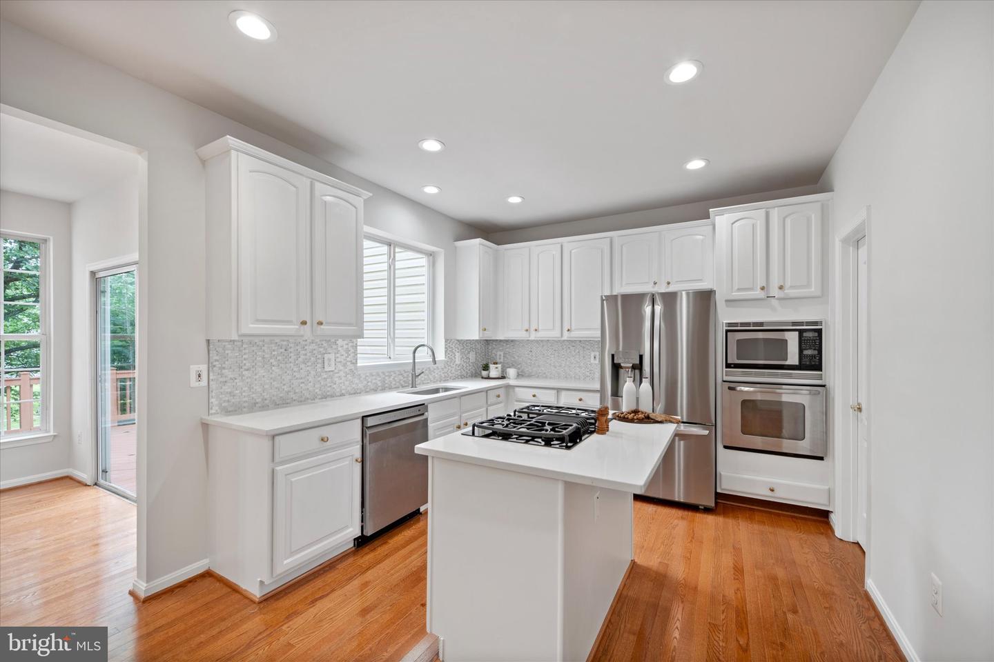 13586 BIG BOULDER RD, HERNDON, Virginia 20171, 3 Bedrooms Bedrooms, ,3 BathroomsBathrooms,Residential,For sale,13586 BIG BOULDER RD,VAFX2240998 MLS # VAFX2240998