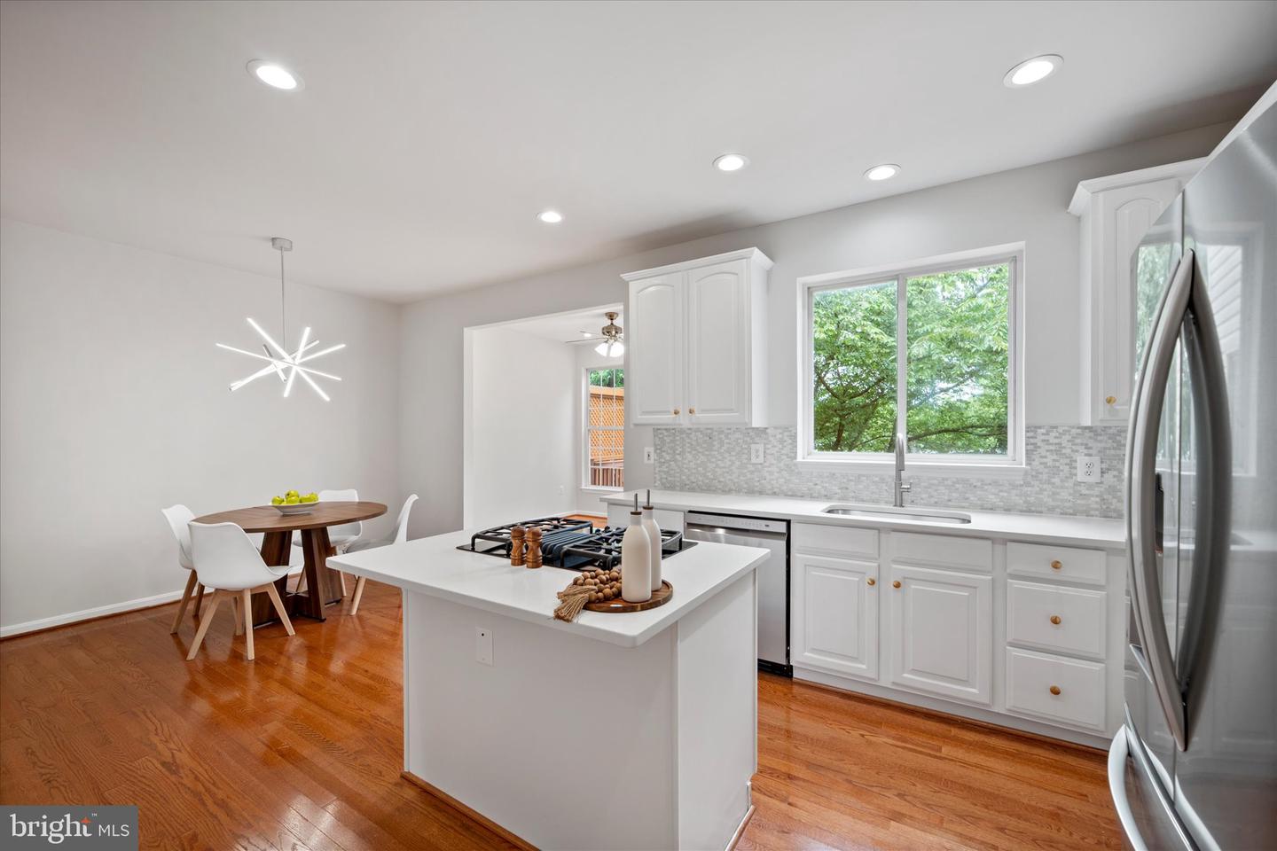 13586 BIG BOULDER RD, HERNDON, Virginia 20171, 3 Bedrooms Bedrooms, ,3 BathroomsBathrooms,Residential,For sale,13586 BIG BOULDER RD,VAFX2240998 MLS # VAFX2240998