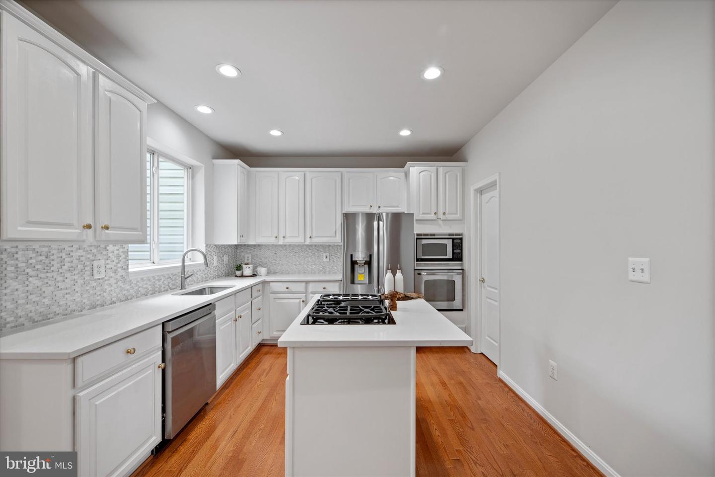 13586 BIG BOULDER RD, HERNDON, Virginia 20171, 3 Bedrooms Bedrooms, ,3 BathroomsBathrooms,Residential,For sale,13586 BIG BOULDER RD,VAFX2240998 MLS # VAFX2240998