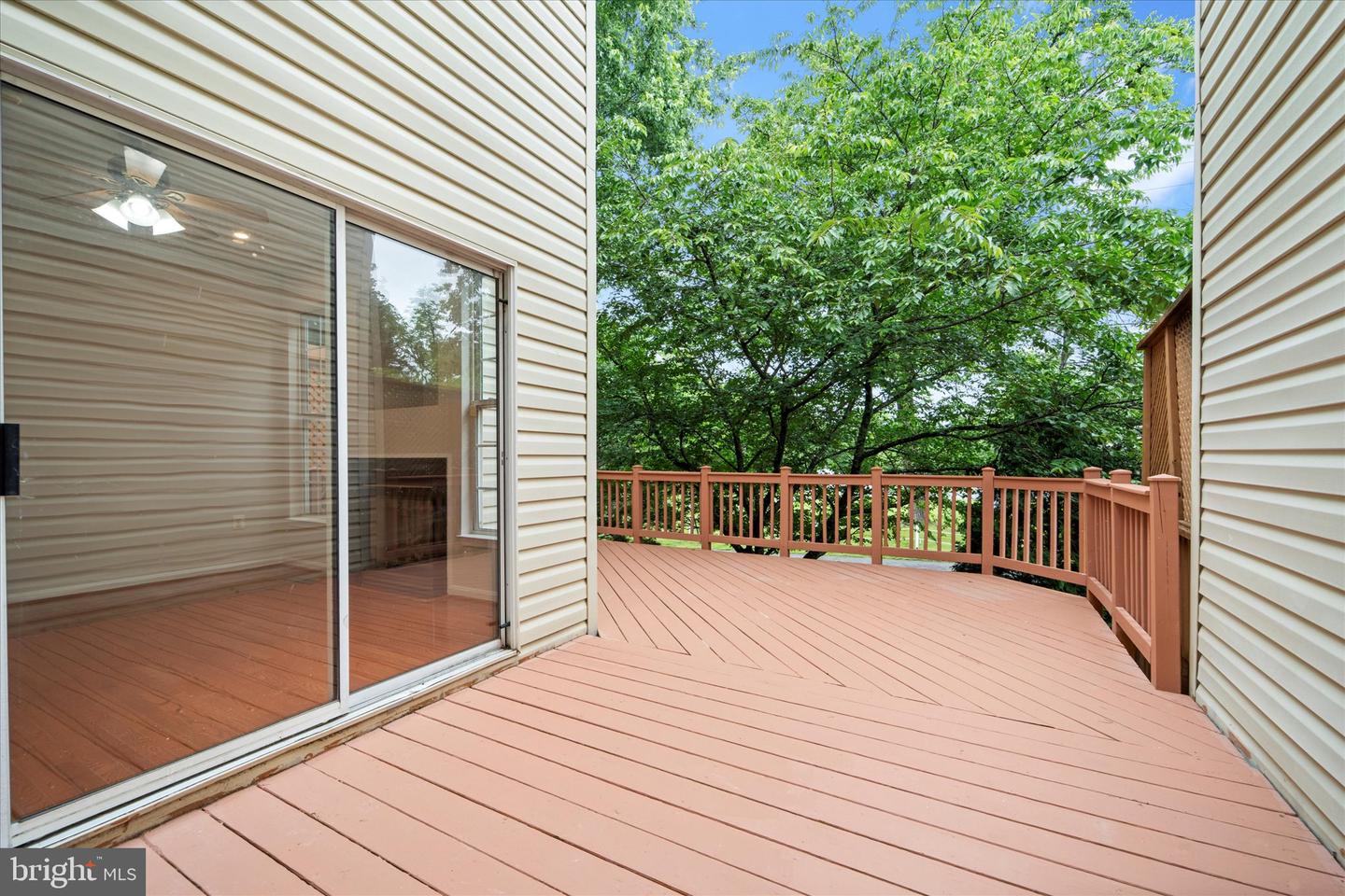 13586 BIG BOULDER RD, HERNDON, Virginia 20171, 3 Bedrooms Bedrooms, ,3 BathroomsBathrooms,Residential,For sale,13586 BIG BOULDER RD,VAFX2240998 MLS # VAFX2240998