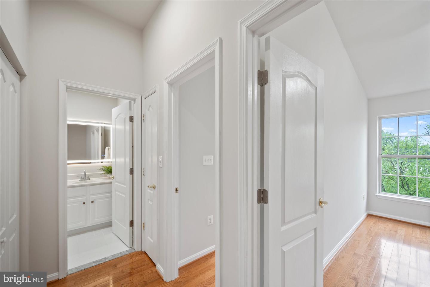 13586 BIG BOULDER RD, HERNDON, Virginia 20171, 3 Bedrooms Bedrooms, ,3 BathroomsBathrooms,Residential,For sale,13586 BIG BOULDER RD,VAFX2240998 MLS # VAFX2240998