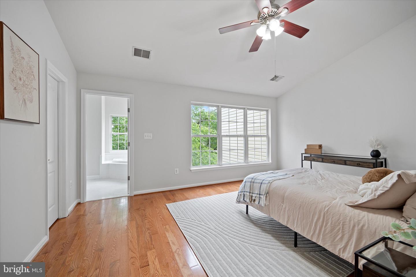 13586 BIG BOULDER RD, HERNDON, Virginia 20171, 3 Bedrooms Bedrooms, ,3 BathroomsBathrooms,Residential,For sale,13586 BIG BOULDER RD,VAFX2240998 MLS # VAFX2240998