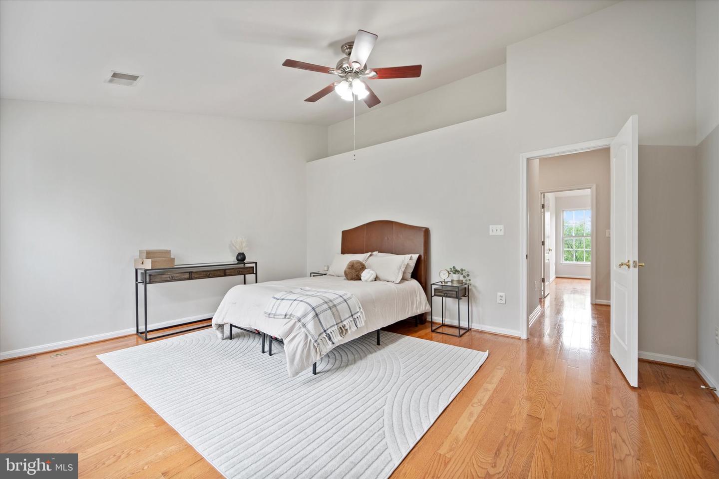 13586 BIG BOULDER RD, HERNDON, Virginia 20171, 3 Bedrooms Bedrooms, ,3 BathroomsBathrooms,Residential,For sale,13586 BIG BOULDER RD,VAFX2240998 MLS # VAFX2240998