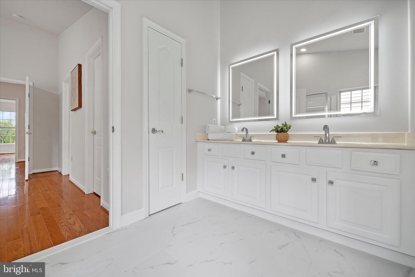 13586 BIG BOULDER RD, HERNDON, Virginia 20171, 3 Bedrooms Bedrooms, ,3 BathroomsBathrooms,Residential,For sale,13586 BIG BOULDER RD,VAFX2240998 MLS # VAFX2240998